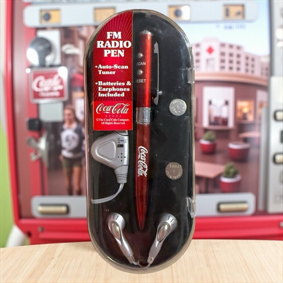 NEW Vintage Coca Cola Coke FM Promotional Red Radio Pen w/ Earphones & Batteries